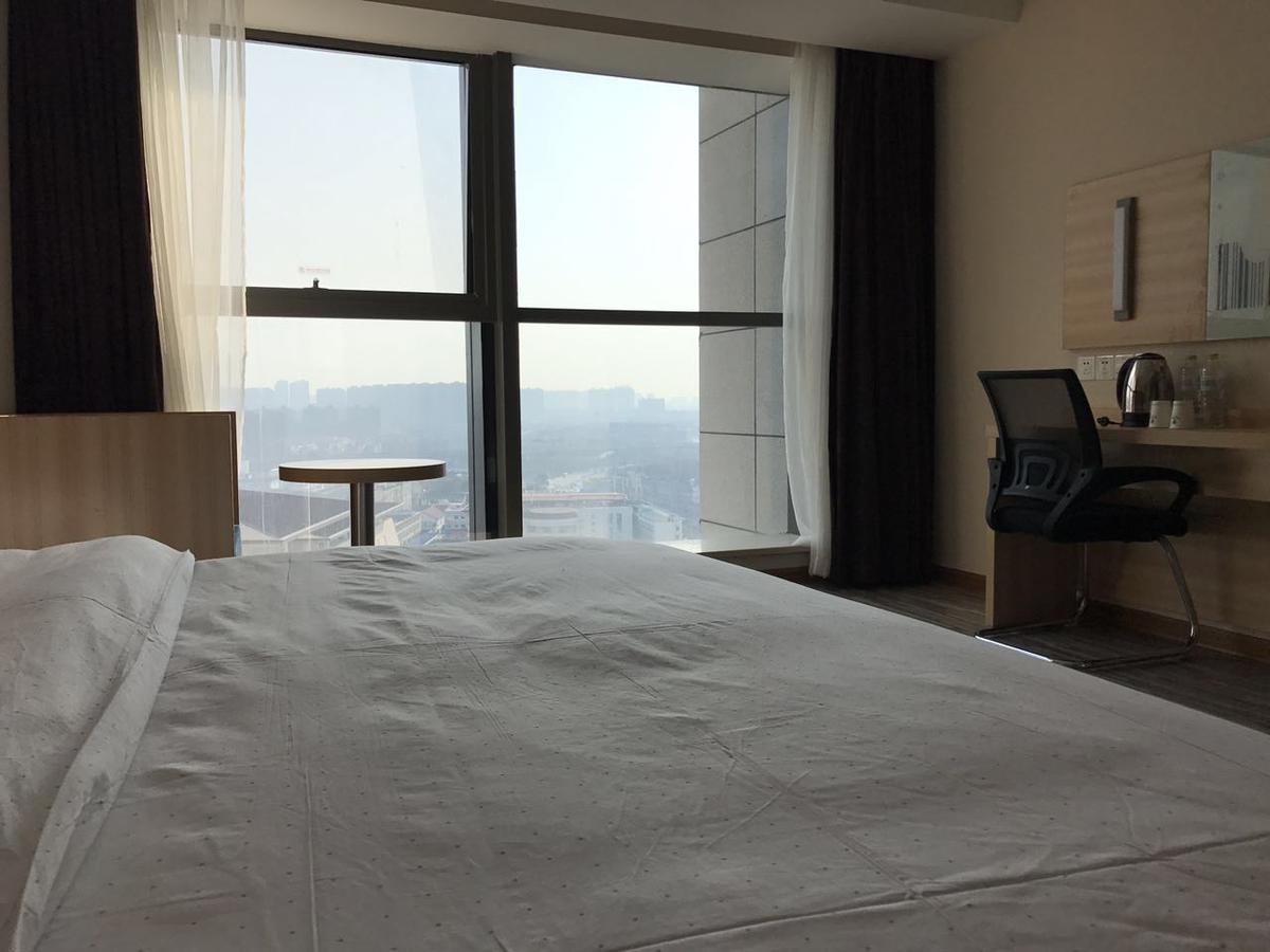 See U Select Hotel Wuhan Eksteriør bilde