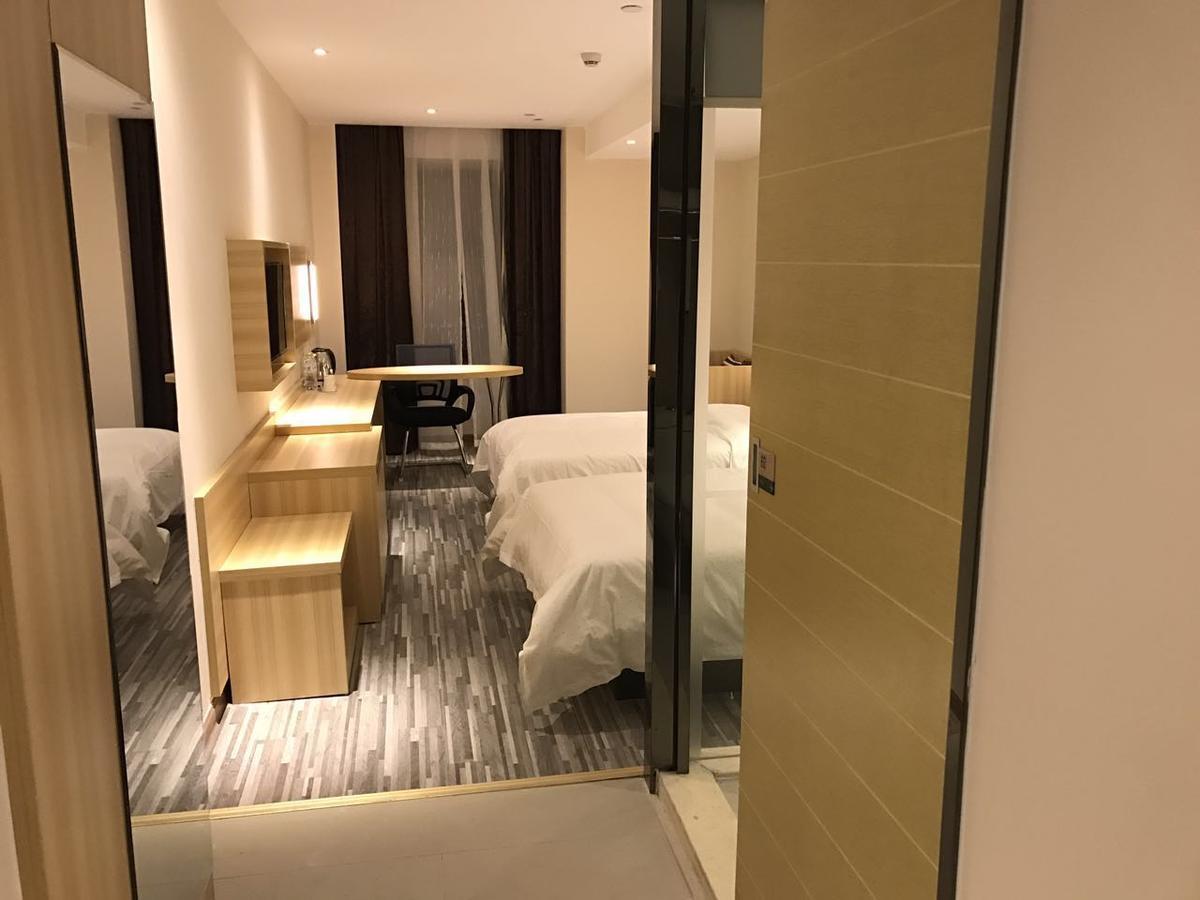 See U Select Hotel Wuhan Eksteriør bilde